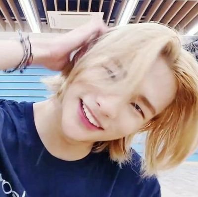 support account!! hyunjin loves and misses you!! stay yourself
взаимный
#lovestay