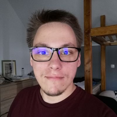 vice2simon's profile picture. 