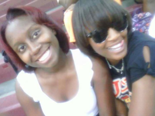 QueLovepink's profile picture. No love, Just money.