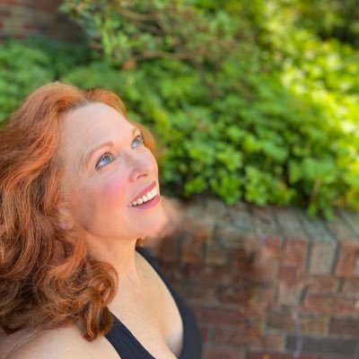 Official Page for Carolee Carmello actress, singer, word game enthusiast.