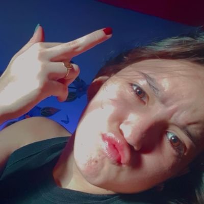 blogpersonal101's profile picture. 🐞