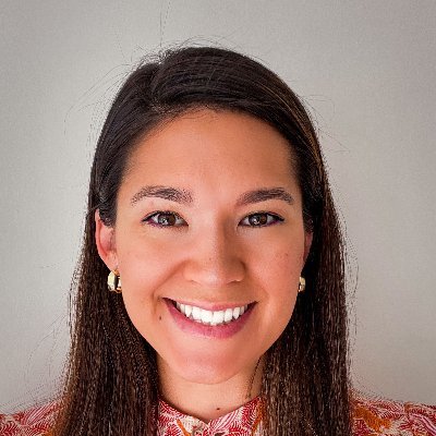 CogSci PhD
UX Researcher 👥🤝
Vision Scientist 👁🧠
Visualization Researcher 📊 📈
Designer🖍✂
Dog Enthusiast 🐕🐶