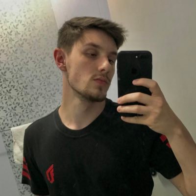 backivens's profile picture. 22y