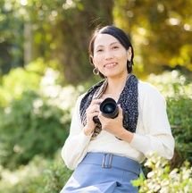 豊前市のお寺の坊守/フォトグラファー/ニューボーンフォトからロケーションフォトまで/年間150組以上の親子を撮影/自治体でのカメラ講座開催/Webライター(取材・撮影)/福岡県東部の京築地域の活性化を目指す/4児(4~11才)の母/サカナクション好き/公式https://t.co/iK9CjYvobe