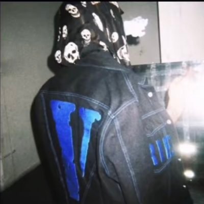 plxtxh's profile picture.