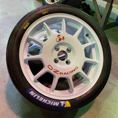 蠍の毒にやられたサーキットはいいぞオジサン。 無言フォロー失礼します。