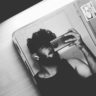 prajeev_vishnu's profile picture. 20 | 🍃