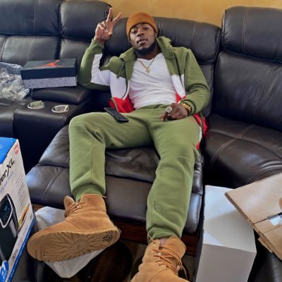 If you don’t build your dream someone will hire you to help build theirs 💯 Dream Chasing 💸....
