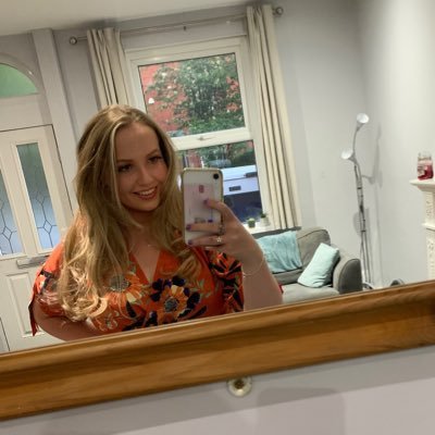 c_graceb's profile picture. 