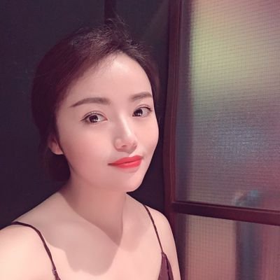 Alice__VR's profile picture. 美女模特丝袜写真，https://t.co/Y4rupXKNro