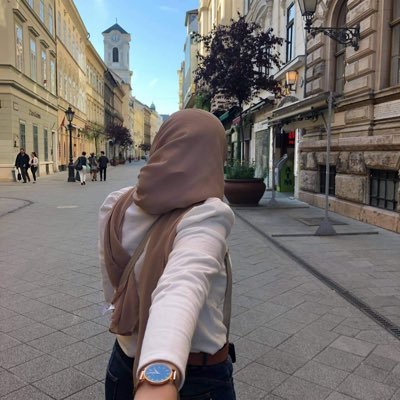 منصتي لمشاركة أفكاري وتشارك وجهات النظر 💭 ومشاركه ما أقرأ 🖤