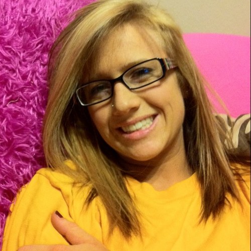 Katwatkins12's profile picture. 