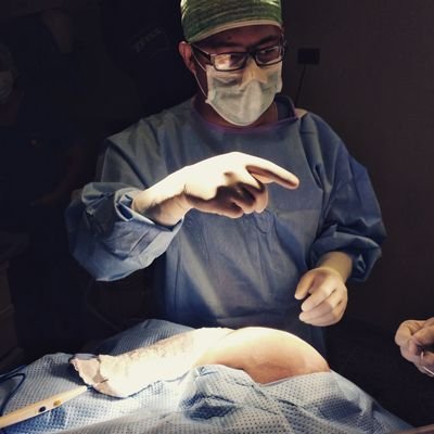 NeuroNajarro's profile picture. 🧠🇳 🇪 🇺 🇷 🇴 🇸 🇺 🇷 🇬 🇪 🇴 🇳⚡️                    #neurosurgery #medicine #surgery #anatomy #health #hospital #skull #bones #bitcoin