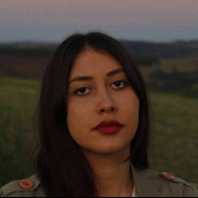 prispires_'s profile picture. jornalista, bordadeira, feiticeira e outras coisas mais...