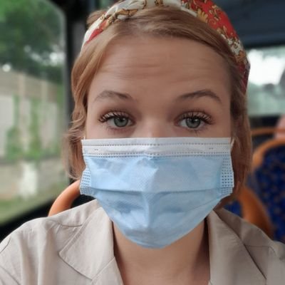 🦋🧚♂️🌚⭐🧘♀️💍🪐
worked in a NHS role until Covid
Bangor University graduate 2017🎓
Cymraeg Ba 🥇
teynygrug__x 📸