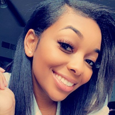 foreva_arieee's profile picture. UTSA Alumna • ΣΓΡ 🐩✨