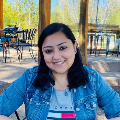 Saradwati's profile picture. Content Designer @Linkedin