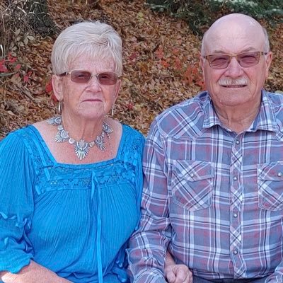 correen_larson's profile picture. 