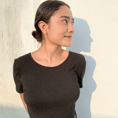 Ale19226208's profile picture. 𝐷𝑒𝑗𝑎 𝑞𝑢𝑒 𝑓𝑙𝑢𝑦𝑎, 𝑛𝑜 𝑡𝑜𝑑𝑜 𝑒𝑠 𝑐𝑜𝑚𝑜 𝑙𝑜 𝑝𝑙𝑎𝑛𝑒𝑎𝑠. ✨🌵