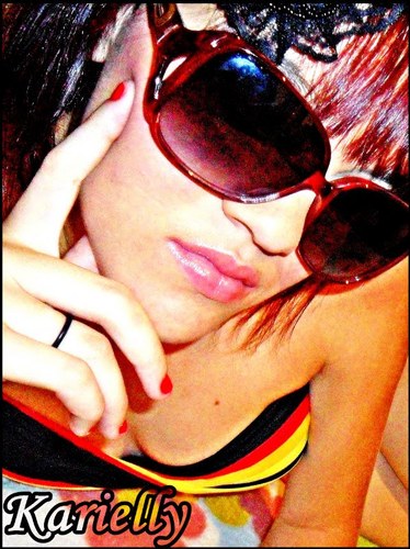 - Uma garoota com obejetivoos, com planoos. com sonhoos, q nuunk se deiixa vencer poor coisas inúteeis *-*