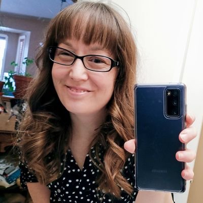Dog Mom | Runner | Wannabe Storm Chaser | Client & Animal Care Specialist @ Animal Emergency Hospital