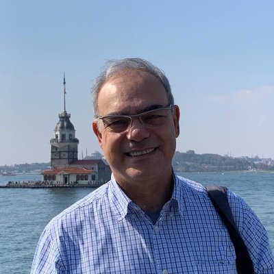 Hastalar, kardeşlerim iyileşeceksiniz Ağrılar, sızılar dinecek, Yumuşak, ılık bir yaz akşamı inecek, ağır yeşil dalların ardından rahatlık