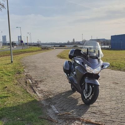 Getrouwd @Hessie80 | #Motormuis | #ST1300 | #Ford_USA | #AFOP | #Ondernemer | #Positief #eigenwijs | 46 jaar | Mijn tweets, mijn mening |