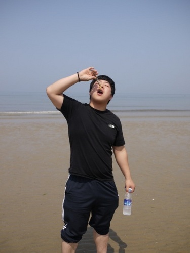 원광보건대학교 창업경영과 11학번 김종환입니다.
현재 익산에 거주 하고있구요 블로그 카페 링크나우 트위터 교통수단은 아반떼MD 카톸 하실분 ~!연락주세요^^!