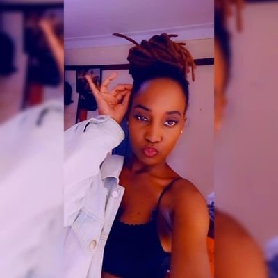 MBCHB💊Founder&CEO @MeythasPalace2👗JEREMIAH 29:11❤️Chelsea FC,LOML💙 Digital Marketing🤝 Passionate About Mental Health #FightingAnxietyAndDepressionWithMey 🌥