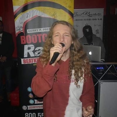 itsfictionbaby's profile picture. newish to twitter

new album 'A Tree to Climb' featuring @mickjenkins available everywhere