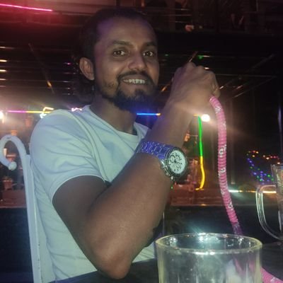 लाखौ नेपाली जस्तै स्वदेसमा हारेर, केही गर्छु भनी बिदेसिएको, तर मन मष्तिस्क सबै नेपाल तिर नै भएको एक नेपाली ... ph.no. 009779813595790 jhapalibabu25@gmail.com
