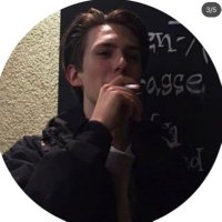 . (@ggfddfrrdds) 's Twitter Profile