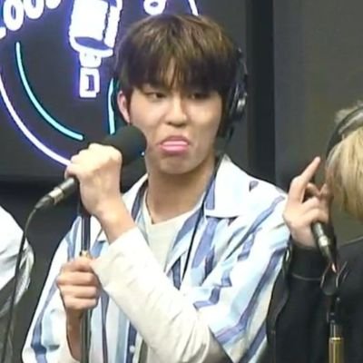 all time treasure and izone update retweet 😂
fanboy 🇲🇾