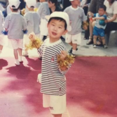 qiaobuyi0103's profile picture. 学历史的，想周游世界