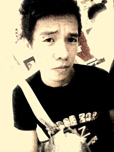 sLiM_poPcorN's profile picture. single!!!!