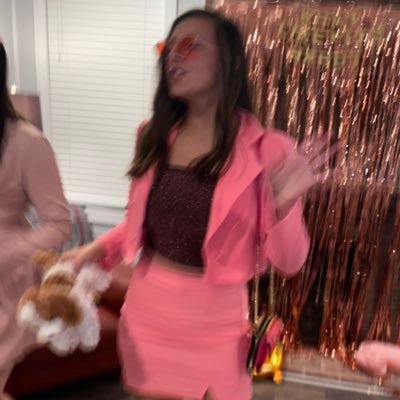 EmReed4's profile picture. 