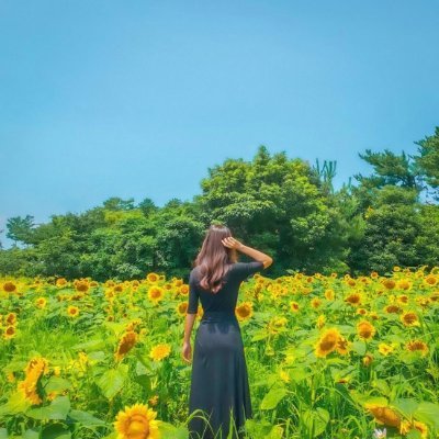 2人の天使を子育て中💚
離婚後、生活していくのがやっとの状態...( ´•௰• ` )⇒今の現状を変えたいと思い、ネットビジネスに出会う⇒3ヵ月で月収100万円達成💞
時間とお金が自由になって幸せな毎日に💙
わたしの様に現状を変えたいと思っている人を無料でサポートしてます✊
無言フォロー失礼します💦