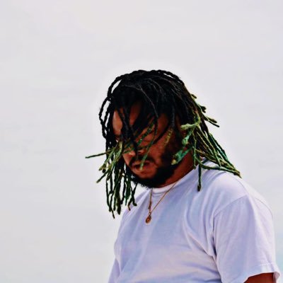 I fell out the sky one day. https://t.co/LSLH7flkMe