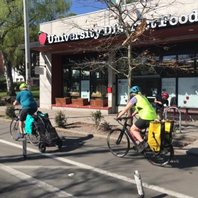 Building long term resiliency in Seattle communities from the seats of cargo-carrying bicycles. Your bike can be a cargo bike, too!