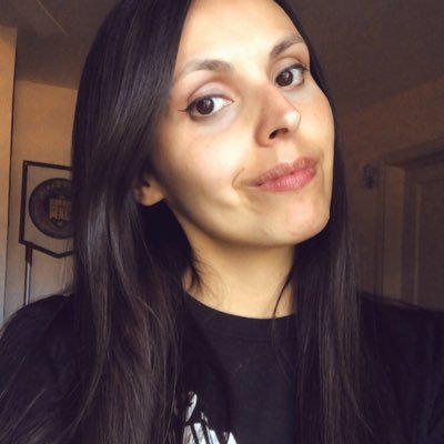 Gamer. Twitch Affiliate. Vegan. She/her.