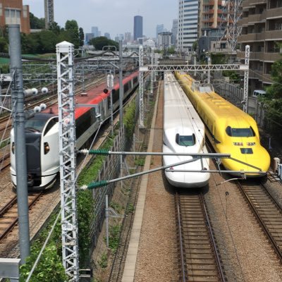 電車好きな3人の子のパパ。大手メーカーを退職し、起業準備中【趣味×育児×仕事】。電車好きのお子さんを持つママ・パパ向けに、YouTubeなどを運営🚄趣味は登山⛰