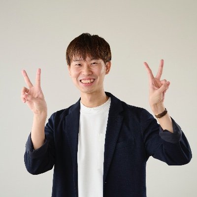 岡山出身/31歳/法科大学院卒/岡山の企業法務→上京してベンチャー企業法務→DX法務/戦略法務・攻めの法務を目指してます/株式会社アノニギワイ代表取締役社長/「食」から地方創生を考えたい/#農家さんと繋がりたい/美味しい野菜を広げたい/個人的な究極のメニューは「炙りえんがわ」/