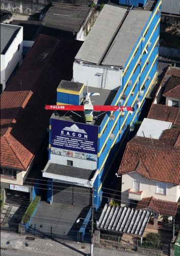 Escola de aviação formadora de profissionais da área na Baixada Santista, Comissários, Pilotos, Técnicos de Manutençao!