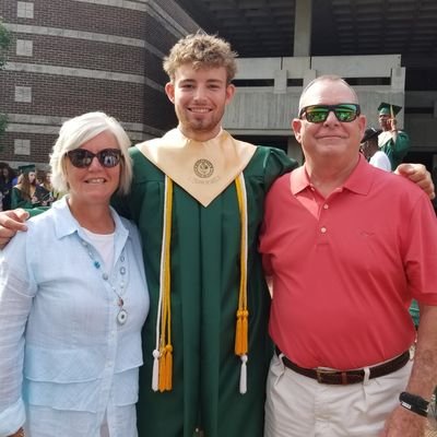 Wife, soccer mom (Go Bobcats 💚⚽️💛Go App FC 💛⚽️🖤), Rosie 🐕, a Tar Heel!