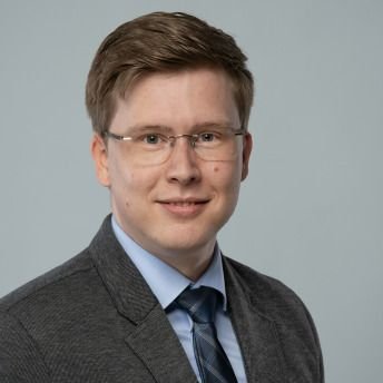 Anwalt, Berater, #Coach, Dozent, Handels-/ Gesellschaftsrecht, Vertragsrecht, #entrepreneur, #StartUp, legal #advice, legal #operations / project #management.