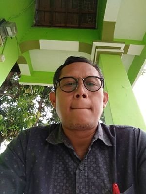 aprilinux's profile picture. Sedang dan akan selalu belajar
