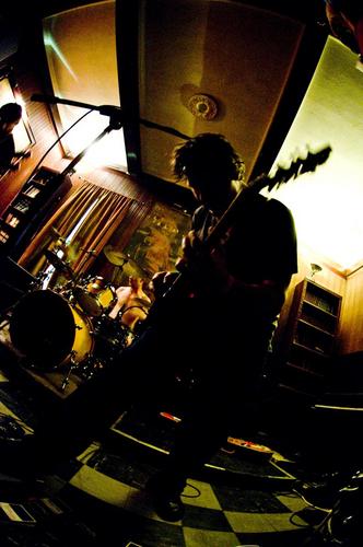 malainsemusic's profile picture. Genre-bursting amalgamation of post-punk/thrash/avant-garde/nosie/math-rock