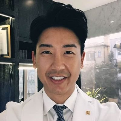 「不可能」という言葉自体が「可能」を隠していると賢明な人が言った。 希望の光がいつも見え隠れしていることを知っておいてください。 自分自身を信じ続けなさい。