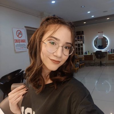 zmrlnrs's profile picture. 26