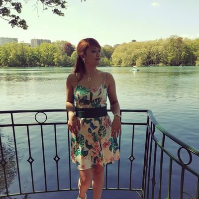 J'adore me ravaler la façade, tout en abusant de mon talent inné pour râler, le tout saupoudré d'un humour sans limite/douteux